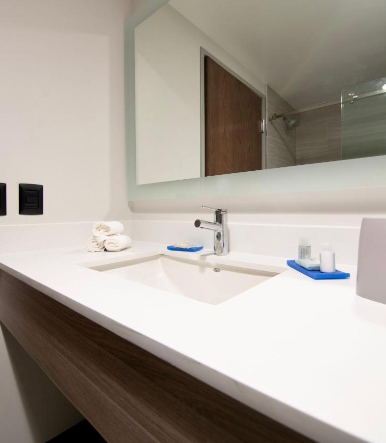 Holiday Inn Express - Guadalajara Vallarta Poniente By Ihg Zapopan Dış mekan fotoğraf