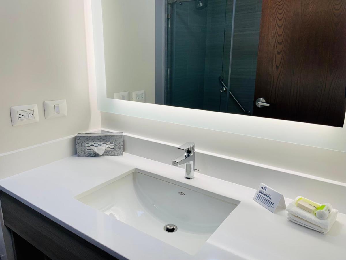 Holiday Inn Express - Guadalajara Vallarta Poniente By Ihg Zapopan Dış mekan fotoğraf