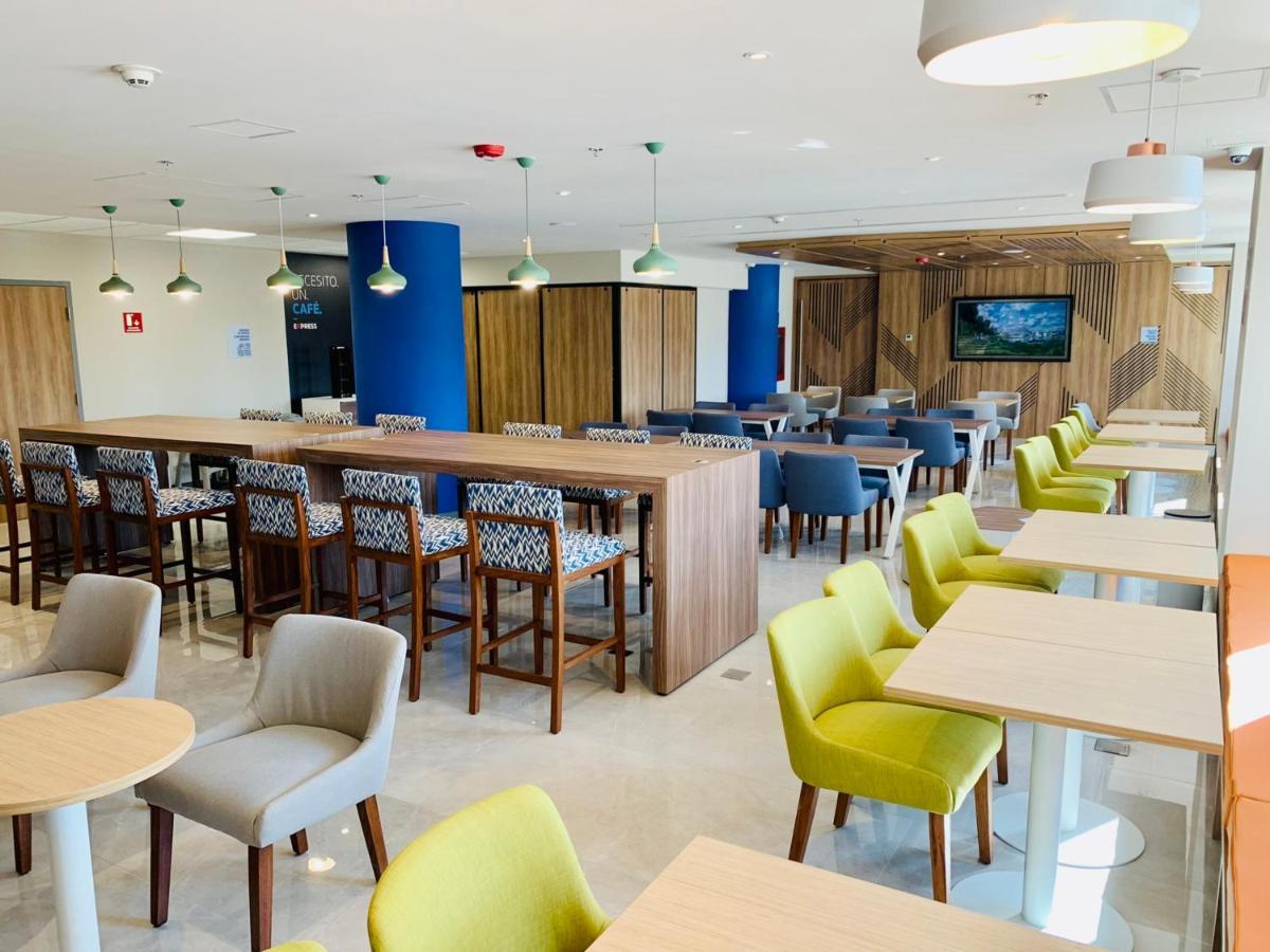 Holiday Inn Express - Guadalajara Vallarta Poniente By Ihg Zapopan Dış mekan fotoğraf